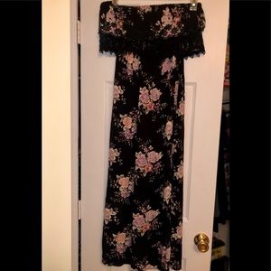 American Eagle off the shoulder floral maxi dress